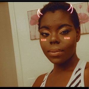 Meet your Posher, Aysha